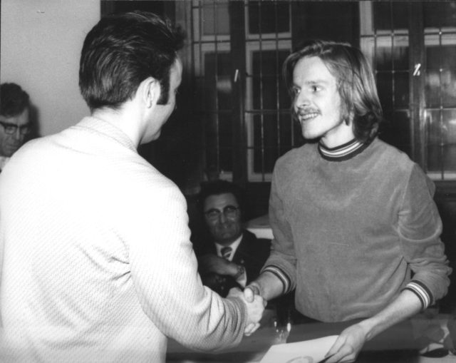 Hans-Joachim Römhild bei der Auszeichnung als „Sportlichster Student“ im Jahre 1974