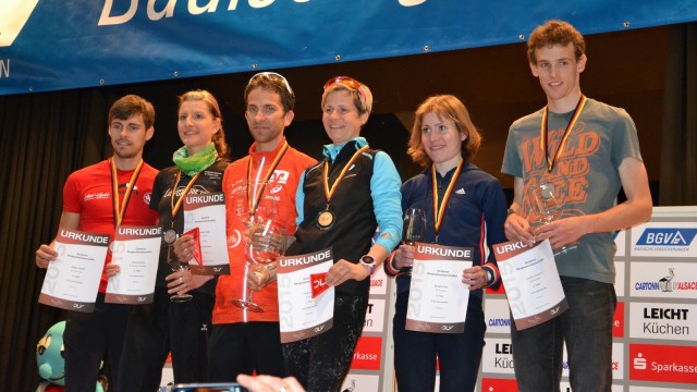 Die Erstplatzierten der Berglauf-DM Männer und Frauen. Links die Thüringer Medaillengewinner Stefan Hubert und Nicole Kruhme.