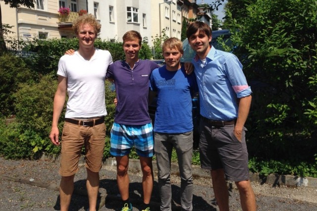 Läuferpartnerschaft: Alexander Pohle (Larasch), Marcel Bräutigam, Christian König (beide GutsMuths-Rennsteiglaufverein) und Dirk Lange (Larasch)