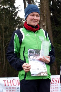 Maria Füldner gewinnt die 9,3-Kilometer-Strecke bei den Frauen
