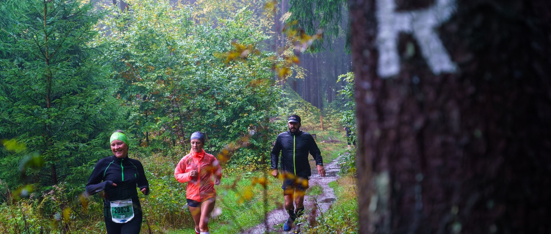 33. Rennsteig-Herbstlauf: Königin vom Rennsteig am Start